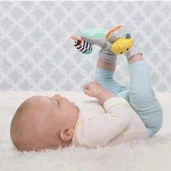 Alternative view of Lục Lạc Kích Thích Giác Quan, Vận Động Cho Bé INFANTINO